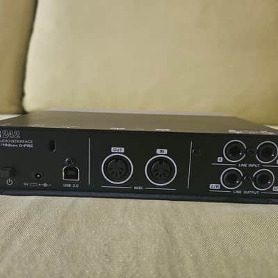 Steinberg UR242 USB 2.0 Audio Interface - Black/Silver image 3