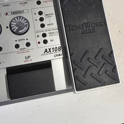 Korg Toneworks AX10B Multi Effects Pedal image 3