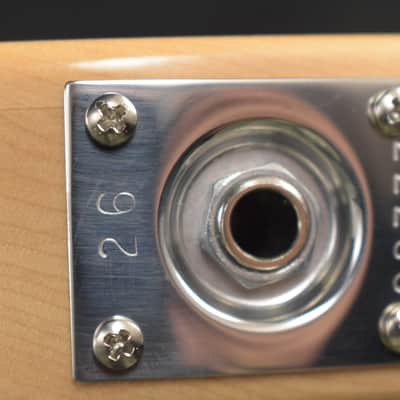 Rickenbacker 330 6-String Mapleglo image 10