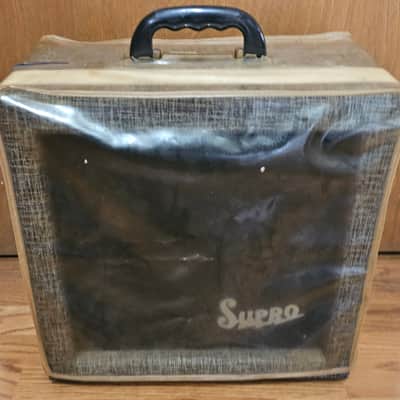 Supro Vintage Combo Tube Amp Amaxing Sounding Amp image 9