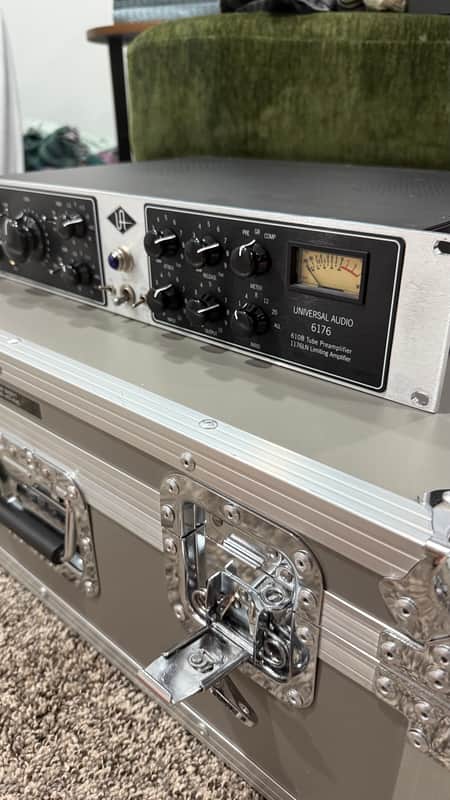 Universal Audio 6176 Channel Strip 2003 - Present - Silver image 1