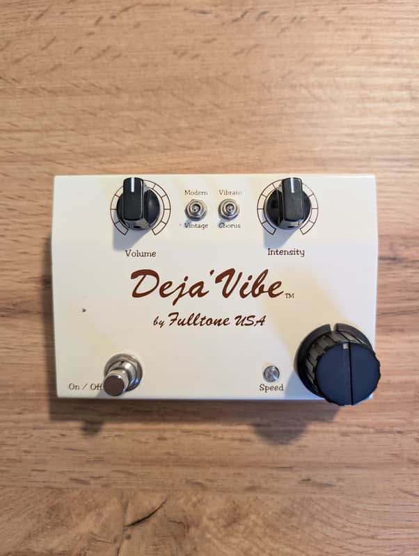 Fulltone Mini Deja Vibe | Reverb Canada