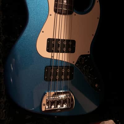 G&L JB 2022 - Blue sparkle image 4
