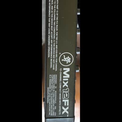Mackie Mix12FX 12-Channel Compact Mixer with Effects 2015 - Present - Black image 4