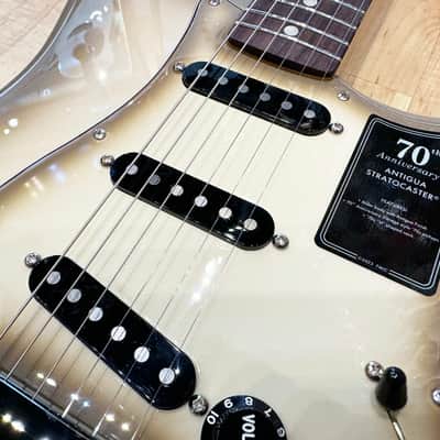 Fender Limited Edition 70th Anniversary Vintera II Antigua Stratocaster Electric Guitar 2024 - Antigua image 9