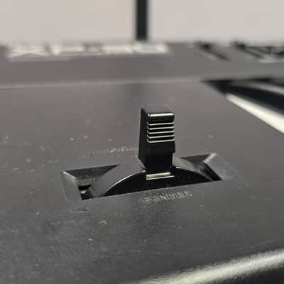 Roland XP-30 61-Key 64-Voice Expandable Synthesizer 1999 - 2004 - Black image 4