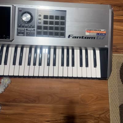 Roland Fantom-G7 76-Key Workstation Keyboard 2008 - 2010 - Silver image 3