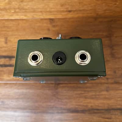 Cunningham Amplifiers Mk1.6 RCA Germanium Fuzz Pedal - Olive Green imagen 5