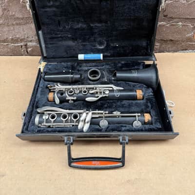 Vito Student Bb Clarinet w/ Hard Case – For Parts or Repair – Lower Joint Damaged image 1