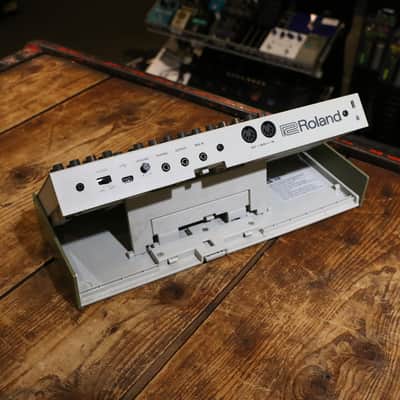 Roland TR-09 Rhythm Composer 2017 - Present - White image 4