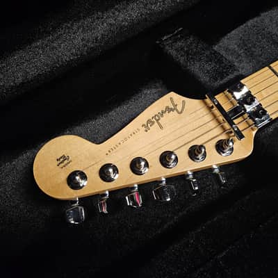 Fender Player Stratocaster Floyd Rose HSS with Maple Fretboard - Polar White image 6