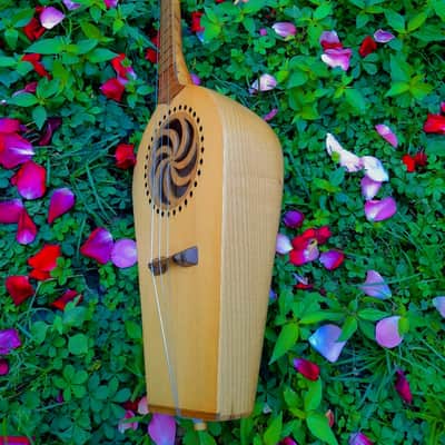 Georgian folk music instrument Panduri | String instrument Panduri | ფანდური | Fanduri image 10