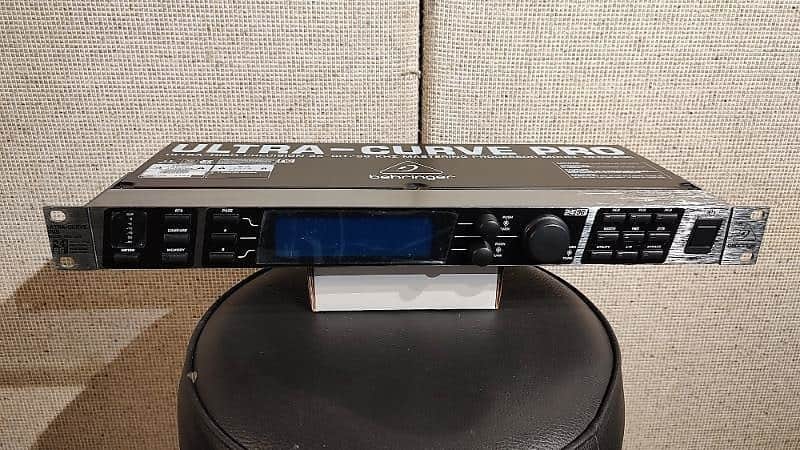 Behringer Ultracurve Pro DEQ2496 24-Bit Mastering Processor 2010s - Standard image 1