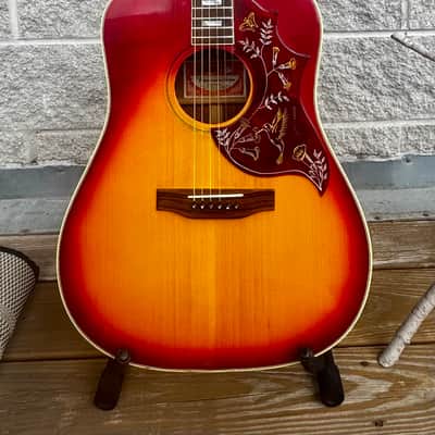 Gibson Hummingbird Custom 1974 - Cherry sunburst image 1