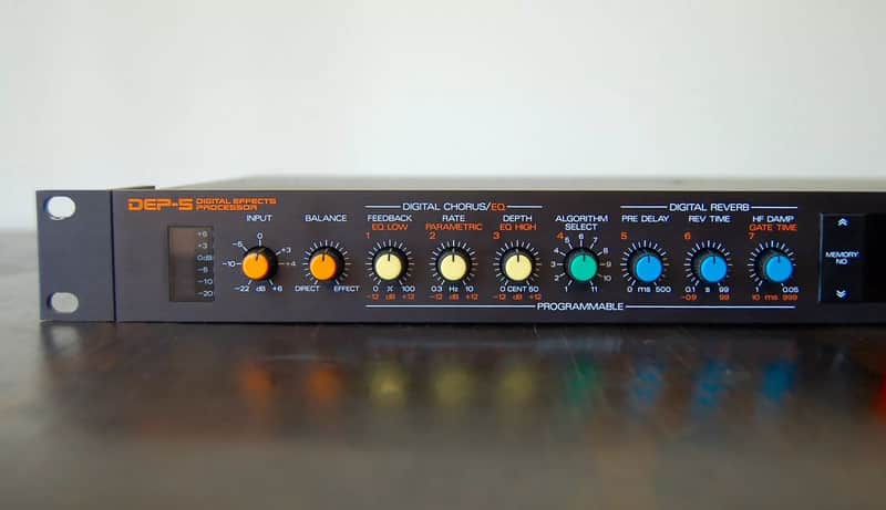 Roland DEP-5 Vintage 80's Digital Effects Processor 1U Rack Mount
