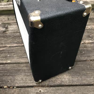 TRAYNOR YCV20 Custom Valve 15-Watt Amplifier + accessories image 4