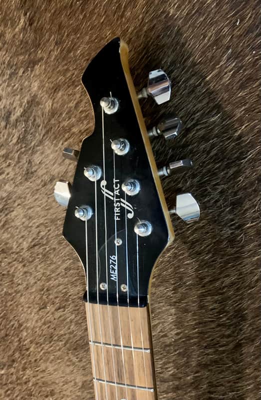 First Act Flying V Roadie Vee Wee Mini Black | Reverb