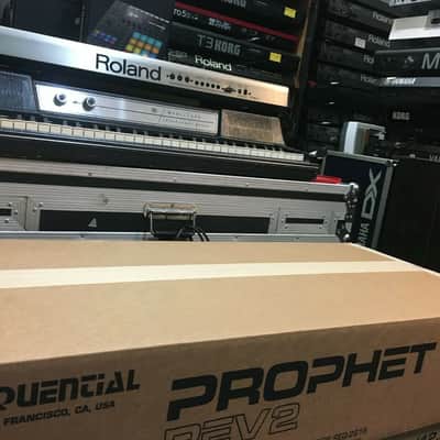 Dave Smith Instruments Sequential Prophet Rev2 8-Voice Polysynth Keyboard Rev 2 /8 New //ARMENS// image 2