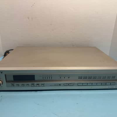 Sony ST-J60 Stereo FM Tuner Digital Vintage Tested Working!  Good Shape image 1