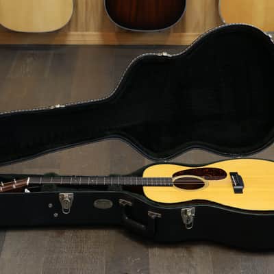 2014 Martin 000-18E Retro Acoustic Guitar Natural + OHSC image 23