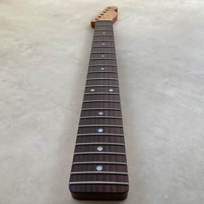 Roasted Maple / Rosewood Telecaster neck - Nitro Satin - SS Frets - Bone nut image 5
