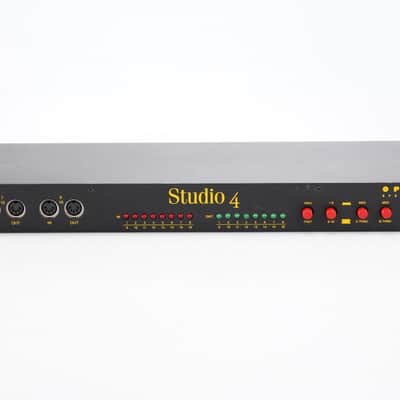 Opcode Systems Studio 4 8x8 MIDI Interface & Patchbay w/ Original Manuals #53338 image 2