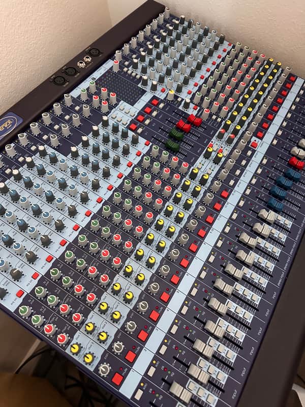 Midas Venice 240 24-Channel / 38-Input Mixing Console | Reverb