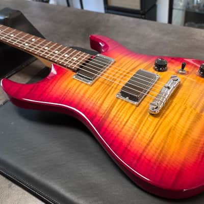 Jackson AT2T MIJ Japan 1997 - Cherry Sunburst Flame Top EMG HH Super Archtop AT1 Strat Pre-Fender Pro Professional 90s Guitar image 2