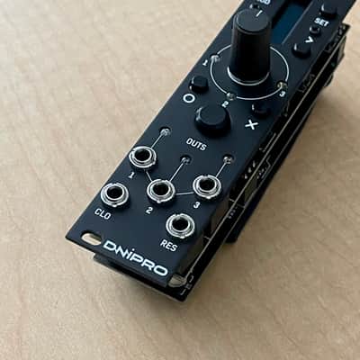 Dnipro Modular Krait 3-Channel Modulation Source 2022 - Black image 3