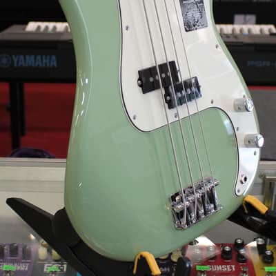 Fender Player II Precision Bass Maple Fingerboard Birch Green Electric Bass Guitar 8lbs 8oz image 3