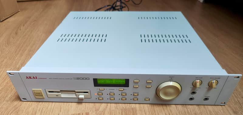 Akai S2000 Sampler | Reverb Canada