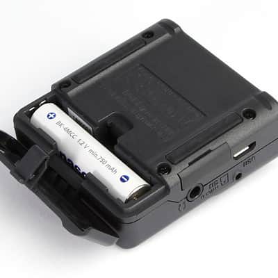 Tascam DR-10L Portable Stereo Lavalier Mic Recorder image 4