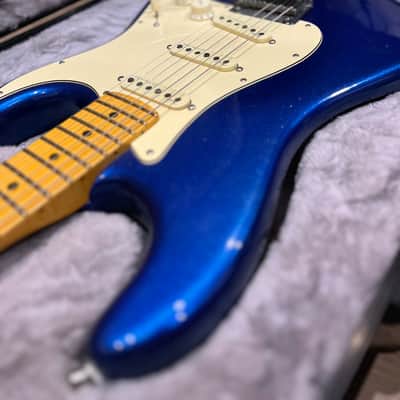Fender American Ultra Stratocaster – Cobra Blue – Made in USA (2022) image 8