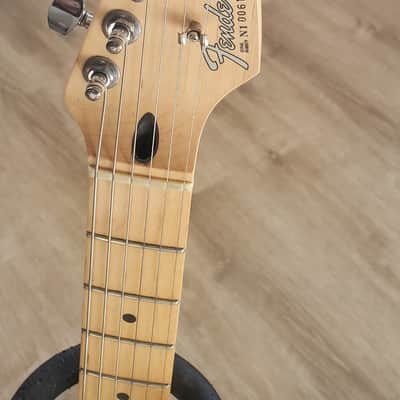 Fender Prodigy with Maple Fretboard 1991 - 1993 Excellent Condition image 4