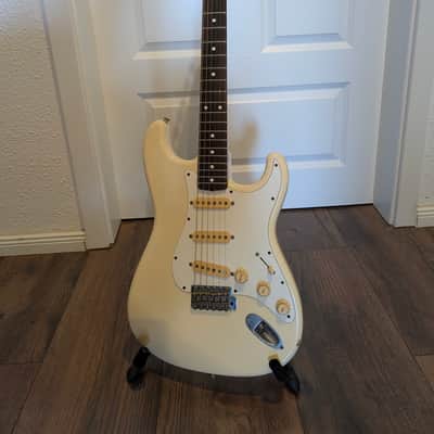 Fender Stratocaster 1986 - White 40 years old Great Sound image 5
