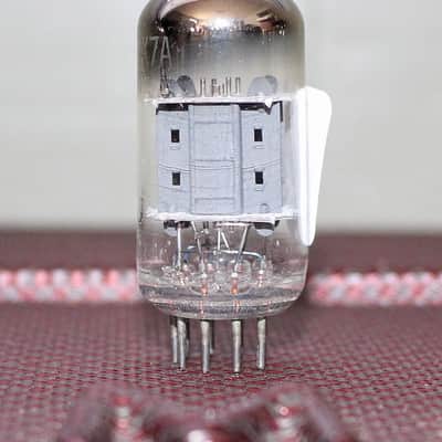 WESTINGHOUSE 7025 CANADA 12AX7 TIGHT BALANCE GRAY PLATE HALO GETTER TEST NOS+ VINTAGE 1960'S image 2