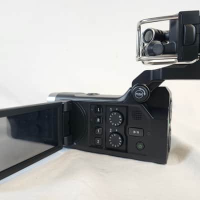 Zoom Q8 Handy Video Recorder, HD Video / Four Track Audio Recorder image 11