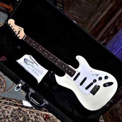 1988 Fender Stratocaster MIJ - Collectors Players Series - Olympic White image 21