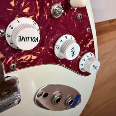 Fender Strat Plus with Rosewood Fretboard 1989 - 1995 Arctic White image 4