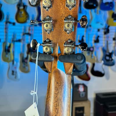 Martin HD-28L Lefty Standard Series Acoustic Guitar Natural with Aging Toner (2025) 466! image 11