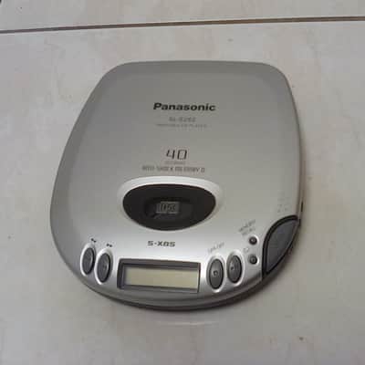 Panasonic Portable CD Player SL-S262 From The Year 2000 image 2