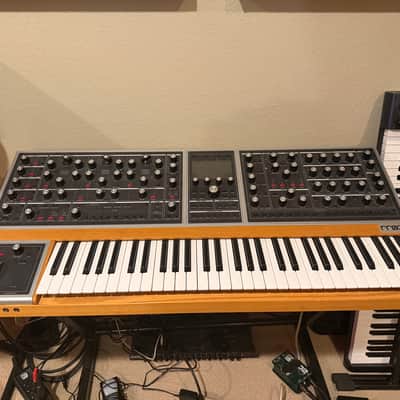Moog One 8-Voice 61-Key Polyphonic Analog Synthesizer 2018 - Present - Black/Ash image 2