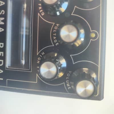 Gamechanger Audio Plasma Pedal High Voltage Distortion Unit 2010s - Black image 2