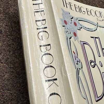 Lot of 5 Used Vintage Piano Books more than 400 SONGS including Broadway, Heritage Collection Book 1 & 2 , & More image 6