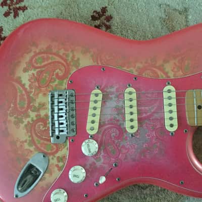 Fender Paisley Stratocaster 1984-1987 Pink Paisley w/ Maple Fretboard image 5