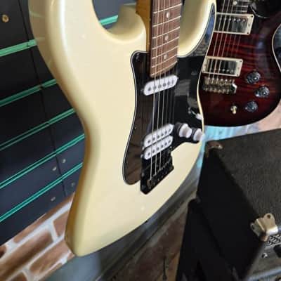 Squier Contemporary Stratocaster Special HT Pearl White 2021 Electric Guitar image 3
