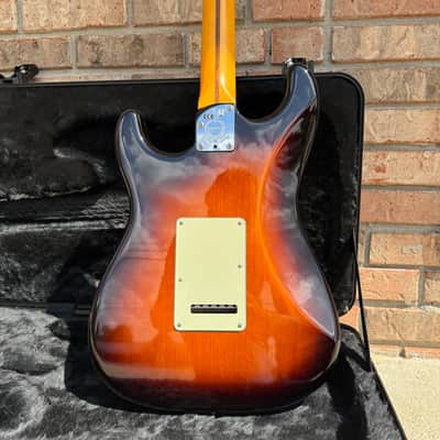 Fender American Deluxe Stratocaster 2014 - Sunburst image 5