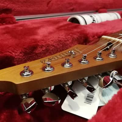 Ibanez AZ2402-PKF Prestige E-Guitar 6 String Pink Flat + Case image 18