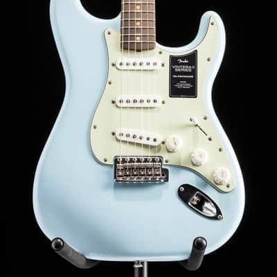 Fender Limited Edition Vintera II Road Worn '60s Stratocaster Sonic Blue image 2