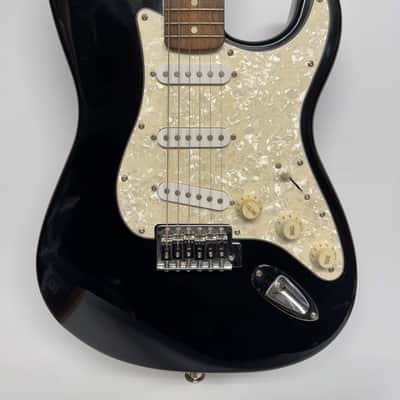 Squier Standard Stratocaster with Maple Fretboard 2001 - 2013 - Black Metallic image 2